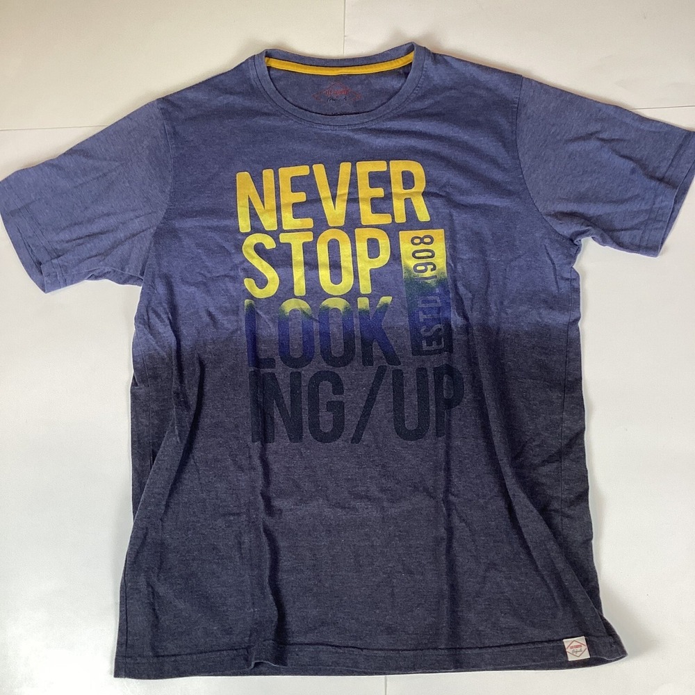Lee Cooper Mens T Shirt Men's Shirt Size M Medium Never Stop Looking Up Top